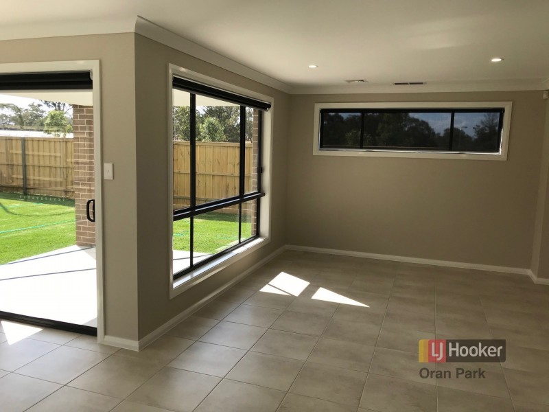 97 Arkley Avenue, Claymore NSW 2559