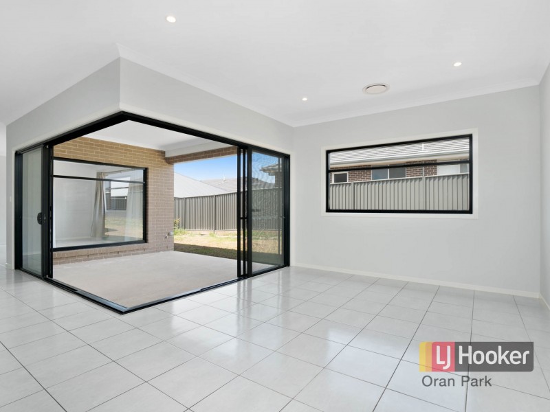 16 Forbes Street, Oran Park NSW 2570