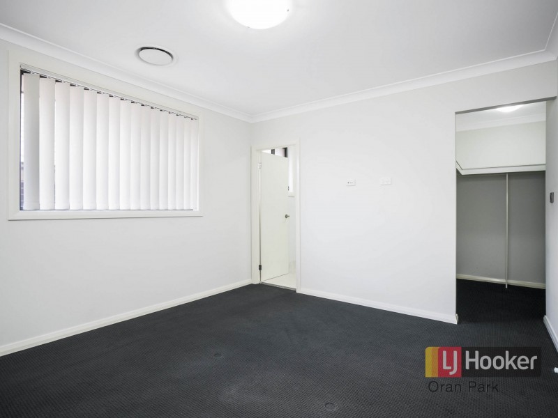 5 Bourne Ridge, Oran Park NSW 2570