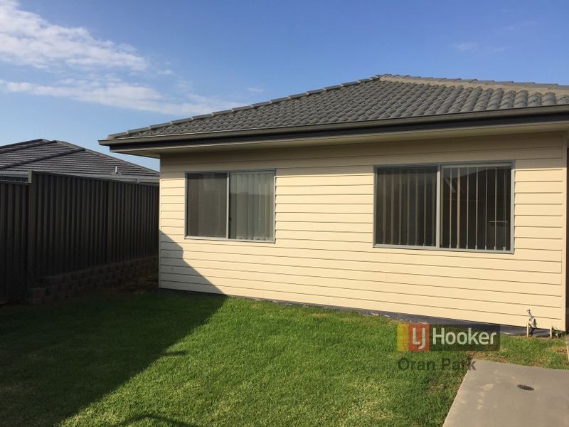 42a Geoghegan Circuit, Oran Park NSW 2570