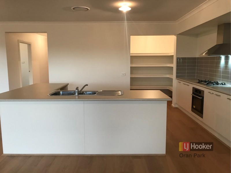 22 Moffat Street, Oran Park NSW 2570