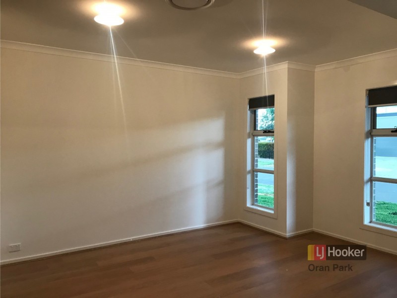 22 Moffat Street, Oran Park NSW 2570