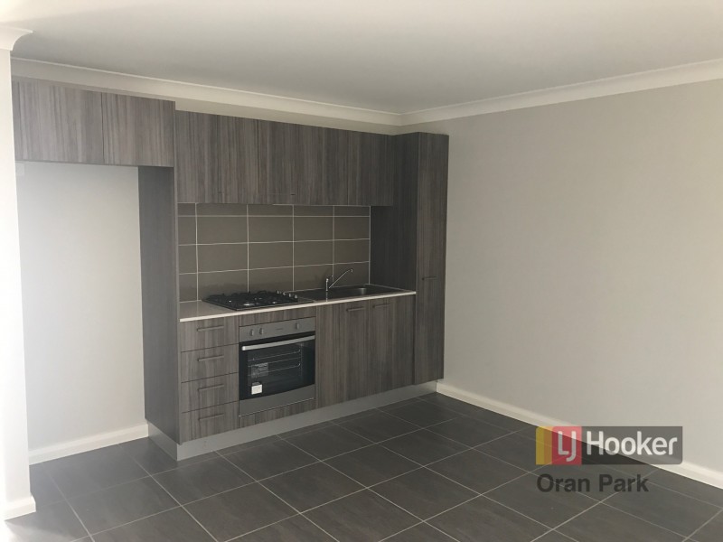 4a Courtney Loop, Oran Park NSW 2570