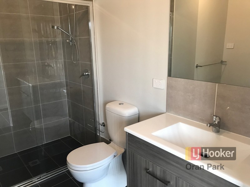 4a Courtney Loop, Oran Park NSW 2570