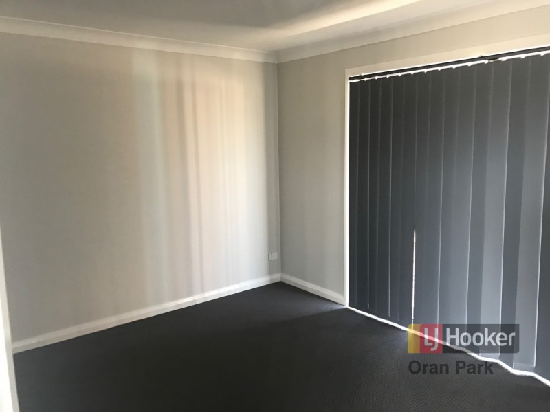 4a Courtney Loop, Oran Park NSW 2570