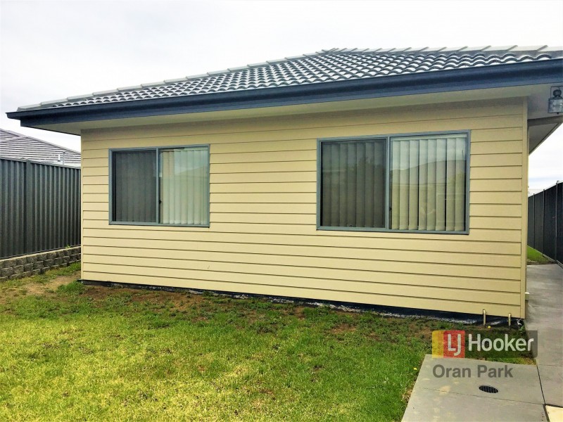 42a Geoghegan Circuit, Oran Park NSW 2570