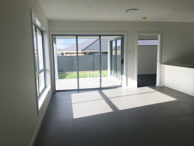 4 Sowerby Street, Oran Park NSW 2570