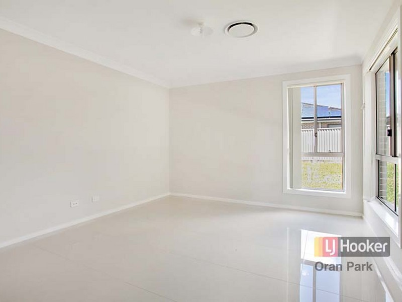 70a Richards Loop, Oran Park NSW 2570