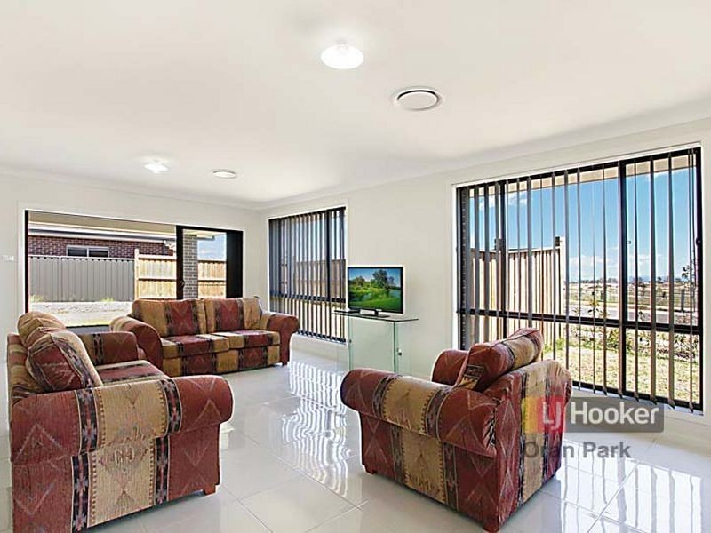 25 Carden Street, Oran Park NSW 2570