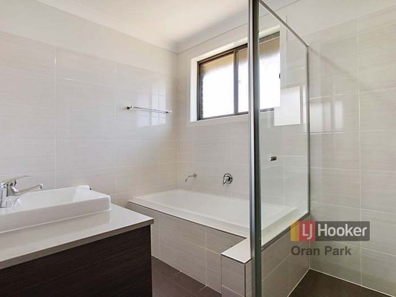 25 Carden Street, Oran Park NSW 2570