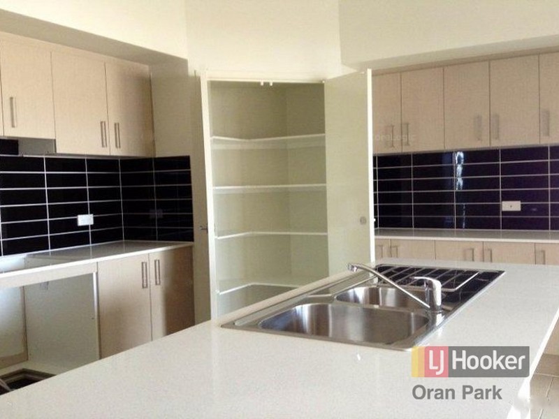 20 Leeds Street, Oran Park NSW 2570