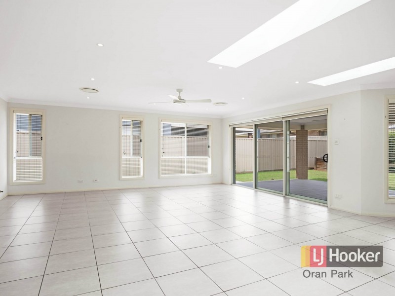 6 Felix Street, Gregory Hills NSW 2557