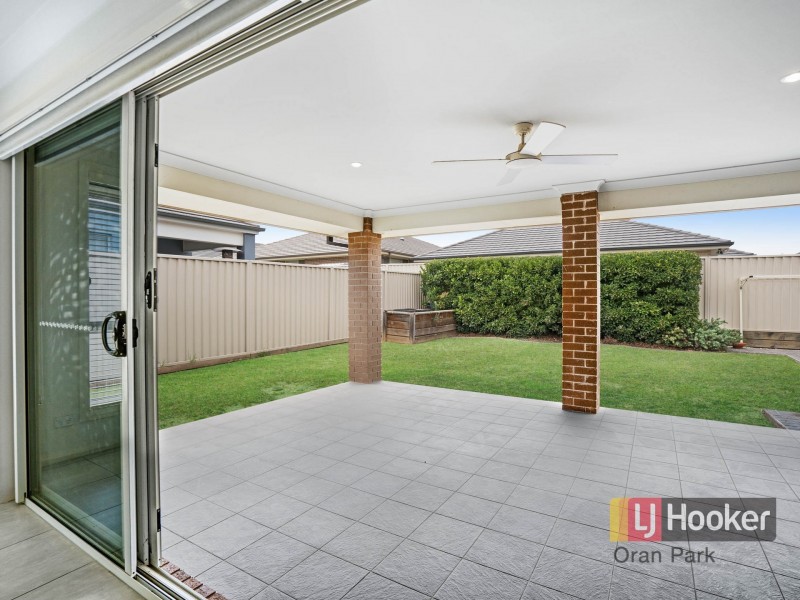 6 Felix Street, Gregory Hills NSW 2557