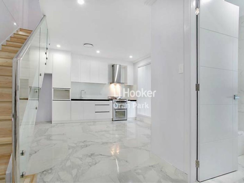 10a Bourne Ridge, Oran Park NSW 2570