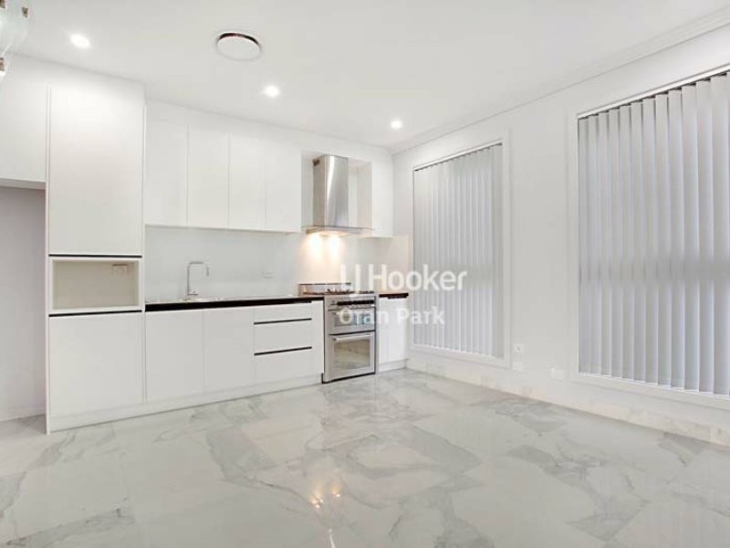 10a Bourne Ridge, Oran Park NSW 2570