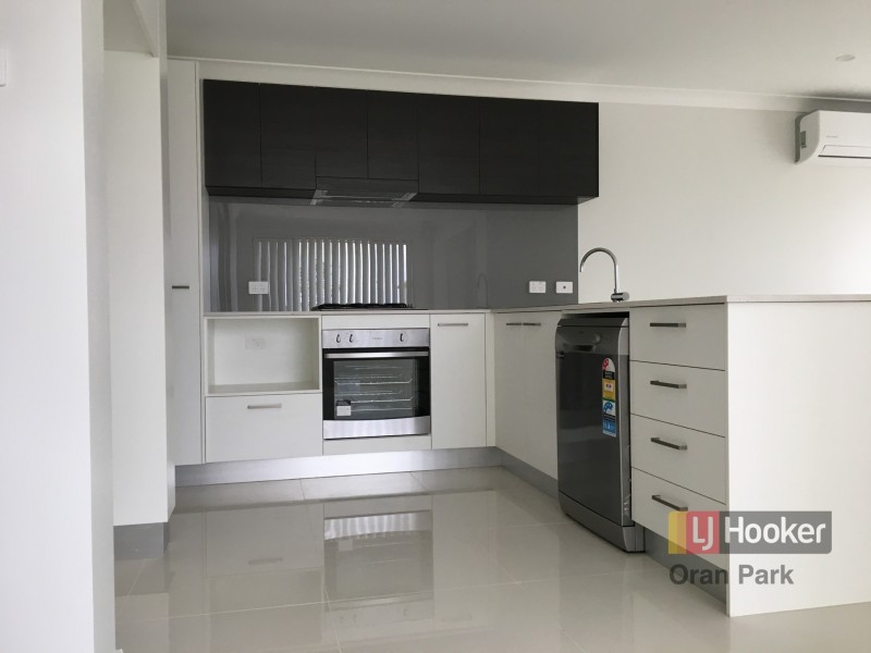 29 Rawlings Street, Oran Park NSW 2570