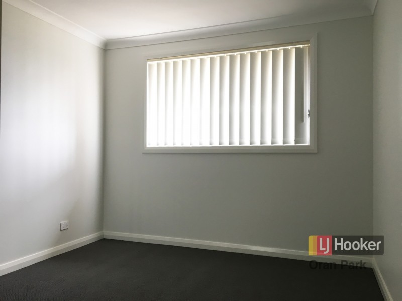 29 Rawlings Street, Oran Park NSW 2570