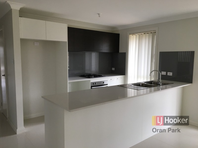 27 Rawlings Street, Oran Park NSW 2570