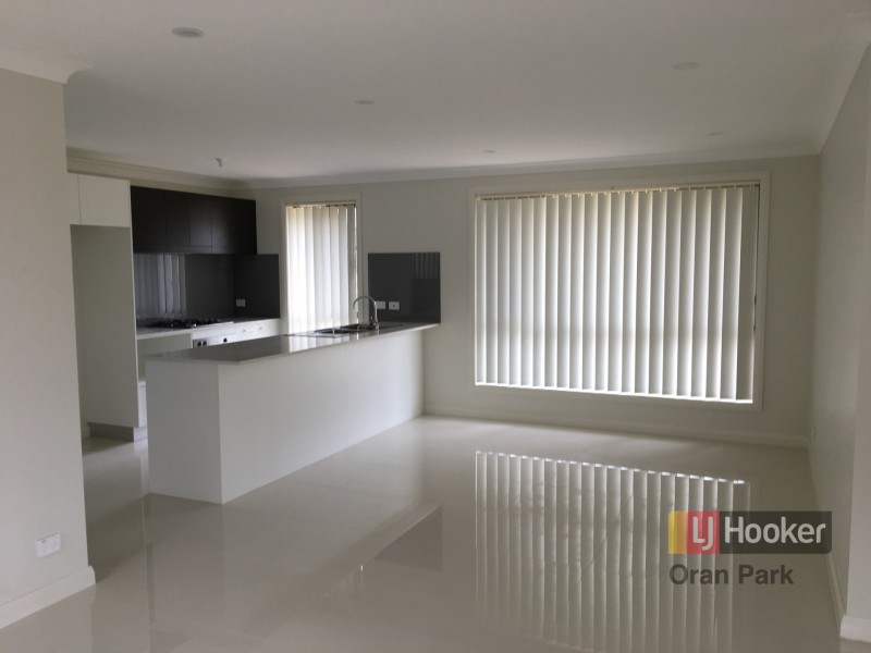 27 Rawlings Street, Oran Park NSW 2570