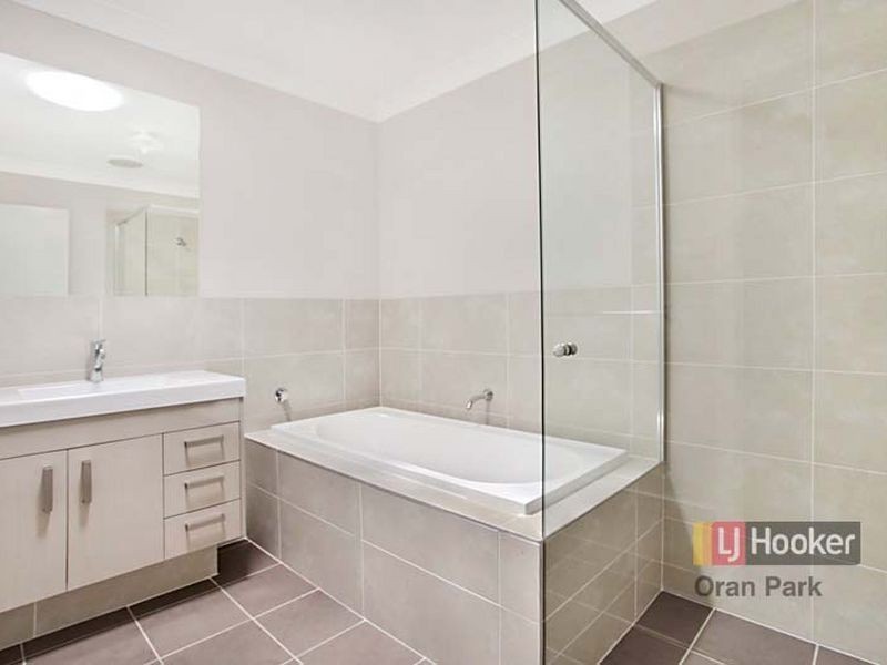 5a Holden Drive, Oran Park NSW 2570