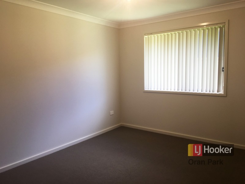 15 Rawlings Street, Oran Park NSW 2570
