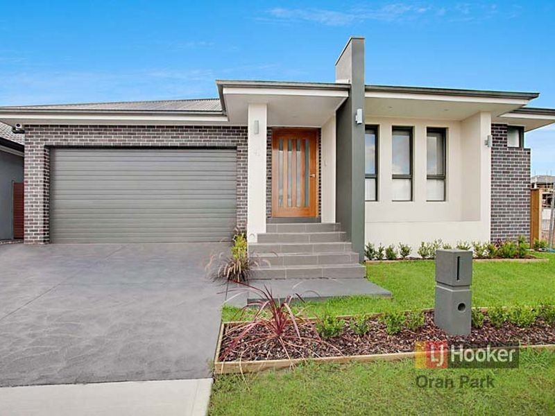 42 Longhurst Street, Oran Park NSW 2570