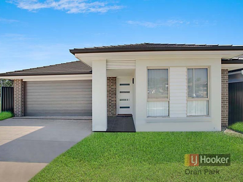 105 Skaife Street, Oran Park NSW 2570