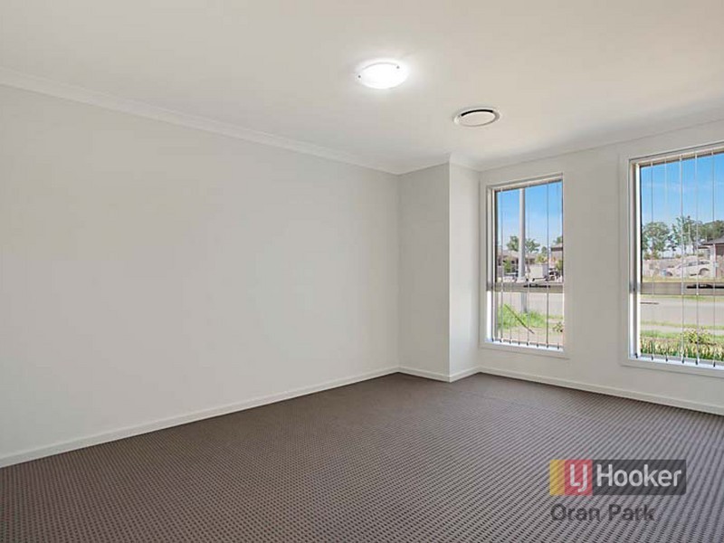105 Skaife Street, Oran Park NSW 2570