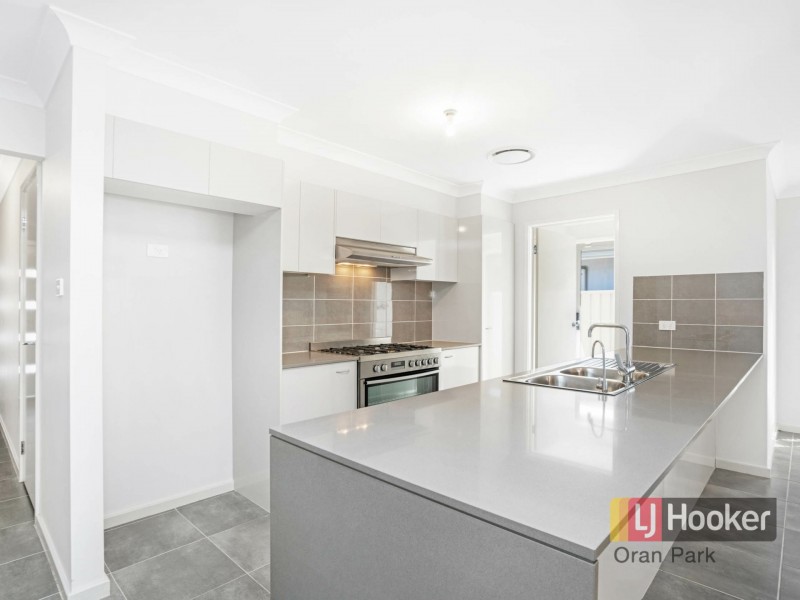 22 Longhurst Street, Oran Park NSW 2570