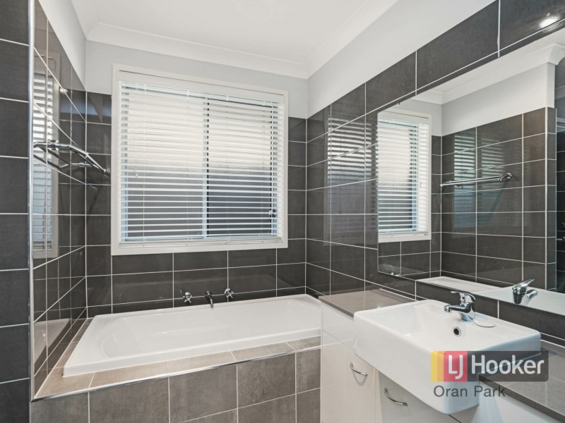 22 Longhurst Street, Oran Park NSW 2570