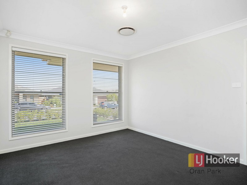 22 Longhurst Street, Oran Park NSW 2570