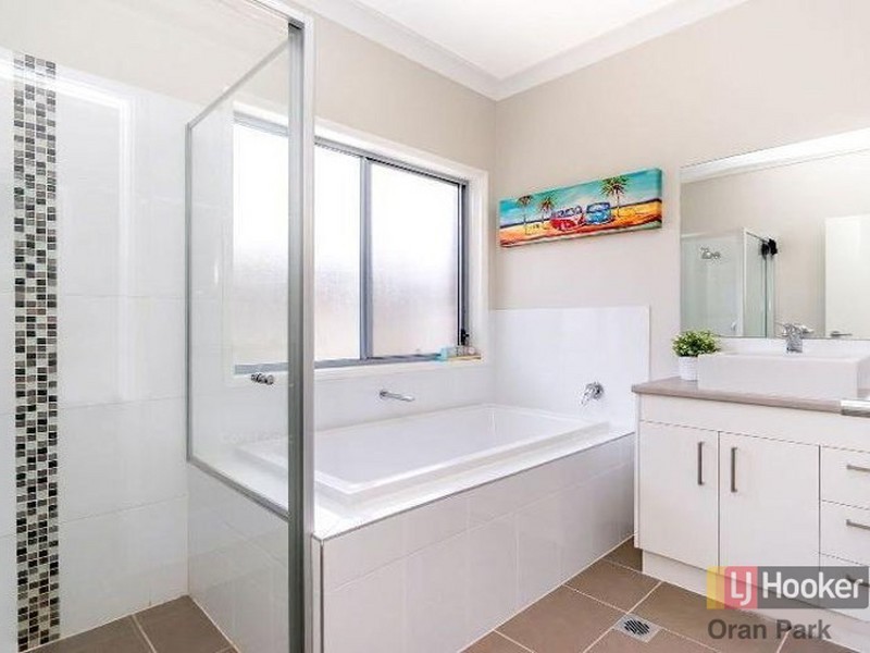 42 Lowndes Drive, Oran Park NSW 2570