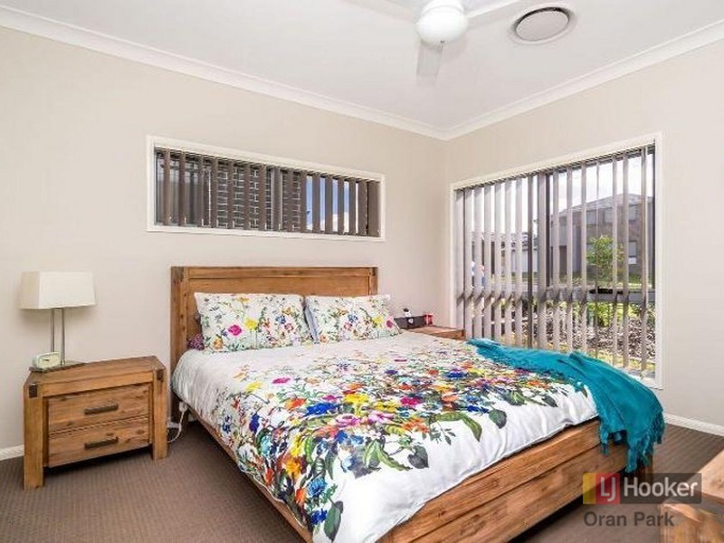 42 Lowndes Drive, Oran Park NSW 2570