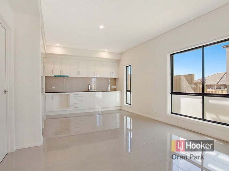 231 South Circuit, Oran Park NSW 2570