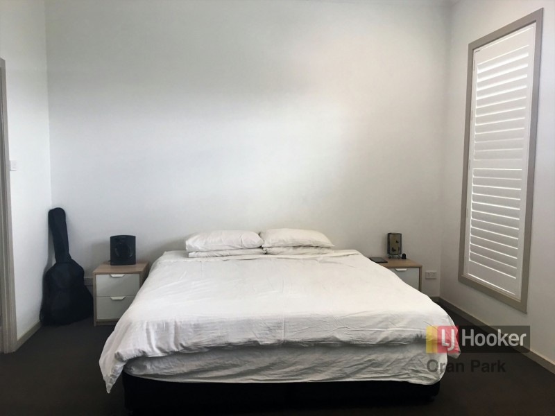 22 Walker Street, Oran Park NSW 2570