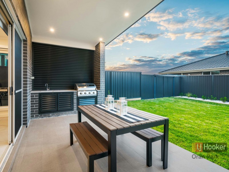 14b Holden Drive, Oran Park NSW 2570