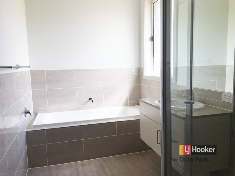 38 Hinton Loop, Oran Park NSW 2570