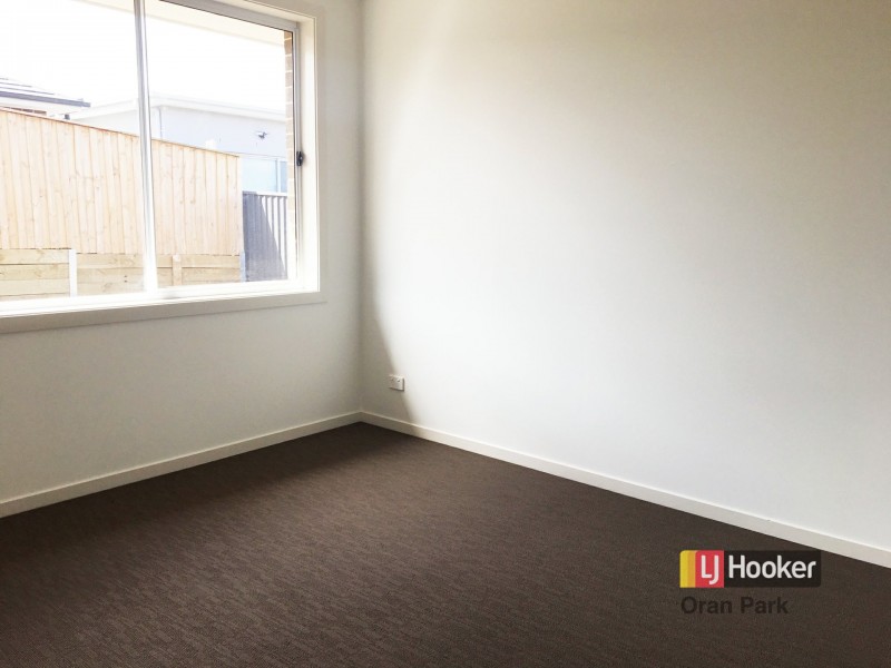 38 Hinton Loop, Oran Park NSW 2570