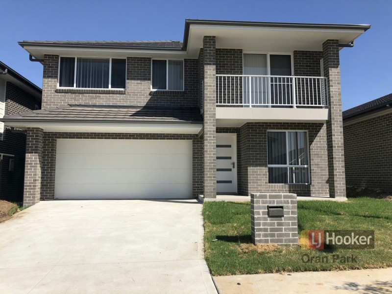 10 Hinton Loop, Oran Park NSW 2570