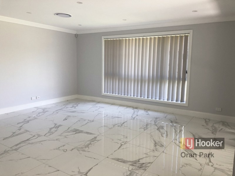 10 Hinton Loop, Oran Park NSW 2570