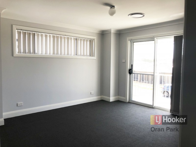 10 Hinton Loop, Oran Park NSW 2570