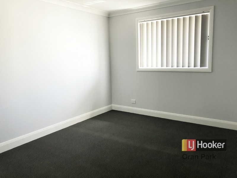 10 Hinton Loop, Oran Park NSW 2570