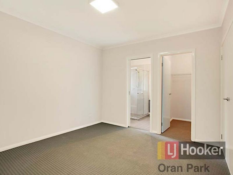 23 Thorpe Cct, Oran Park NSW 2570