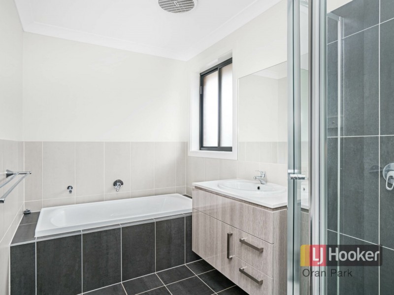 16 Geoghegan Circuit, Oran Park NSW 2570