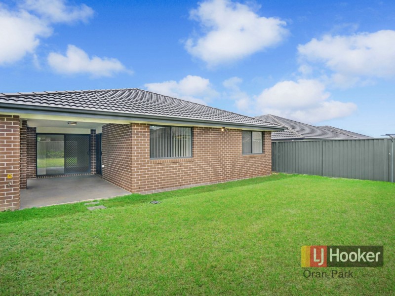 16 Geoghegan Circuit, Oran Park NSW 2570