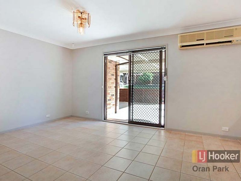 15 Chalcedony Street, Eagle Vale NSW 2558