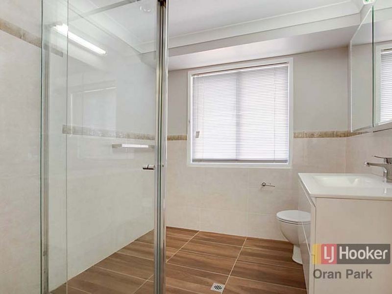 15 Chalcedony Street, Eagle Vale NSW 2558