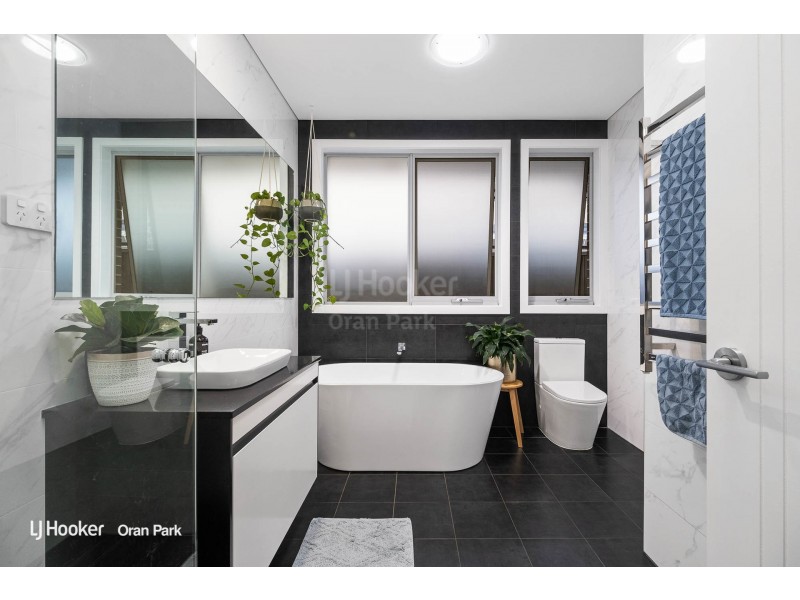 6 Forbes Street, Oran Park NSW 2570