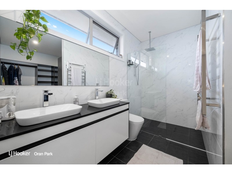 6 Forbes Street, Oran Park NSW 2570