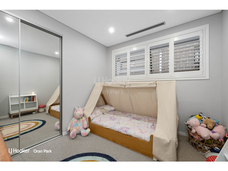 6 Forbes Street, Oran Park NSW 2570